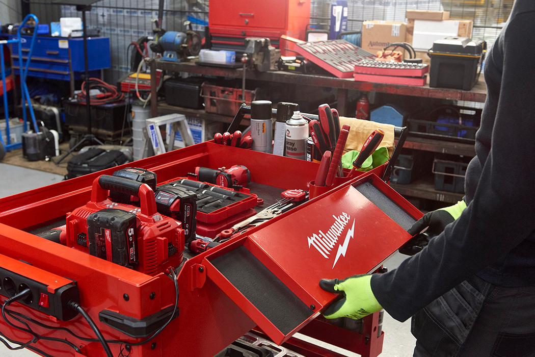 MILWAUKEE Power Tools UK Official Site NOTHING BUT HEAVY DUTY